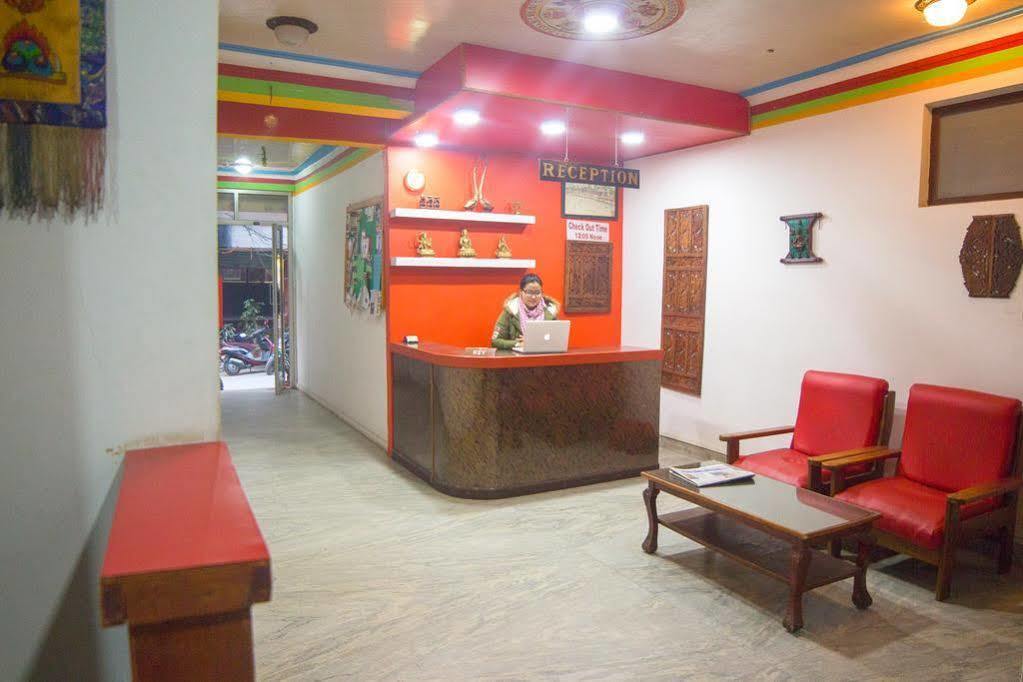 Oyo 166 Kathmandu Tourist Home Exterior foto